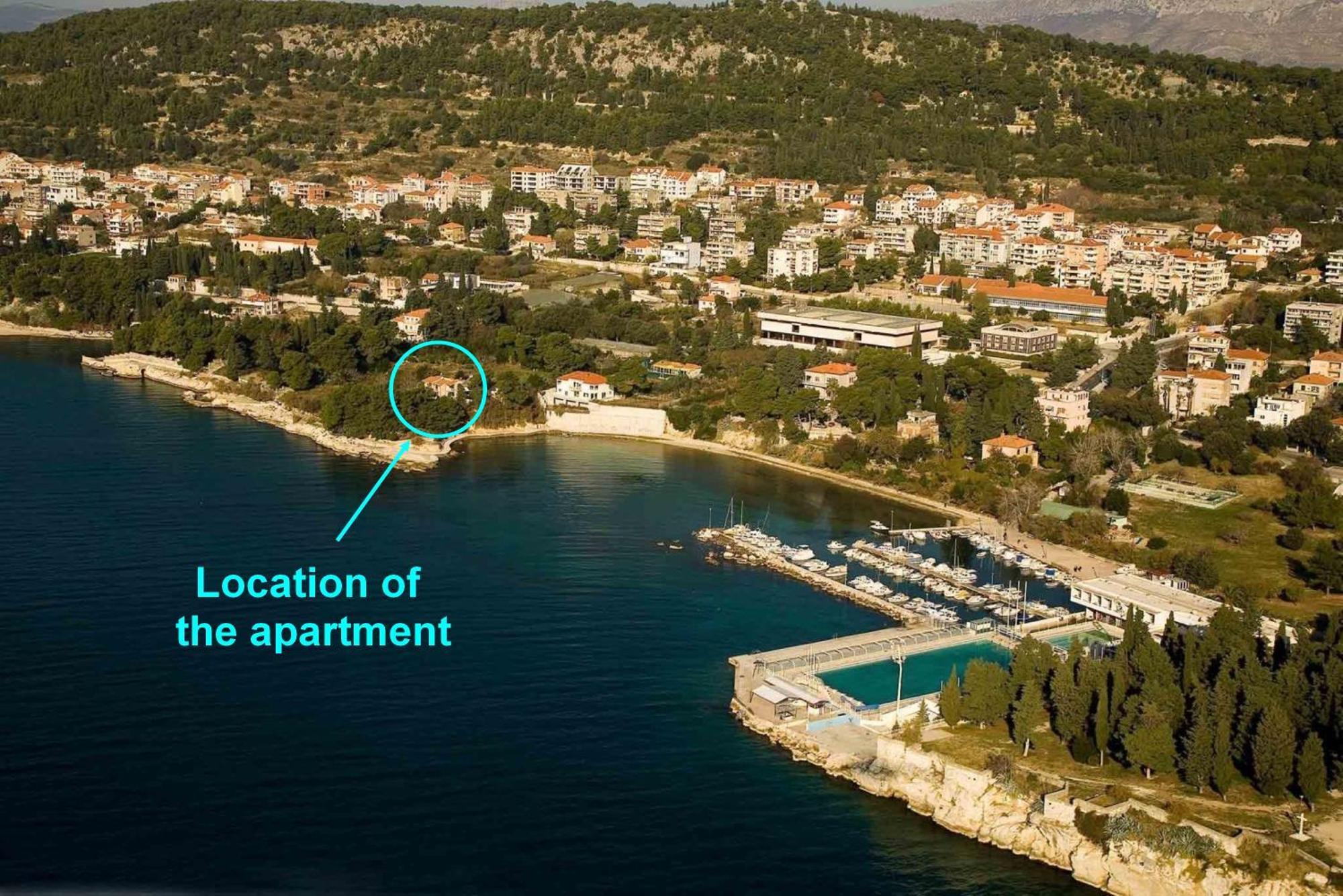 Beachfront Apartment Drazen, With Garden And Parking Сплит Экстерьер фото